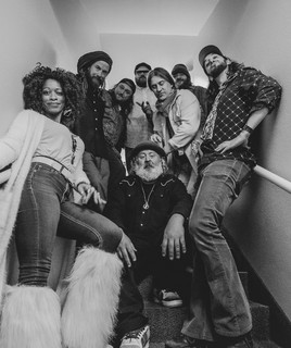 THE PEOPLE BROTHERS BAND